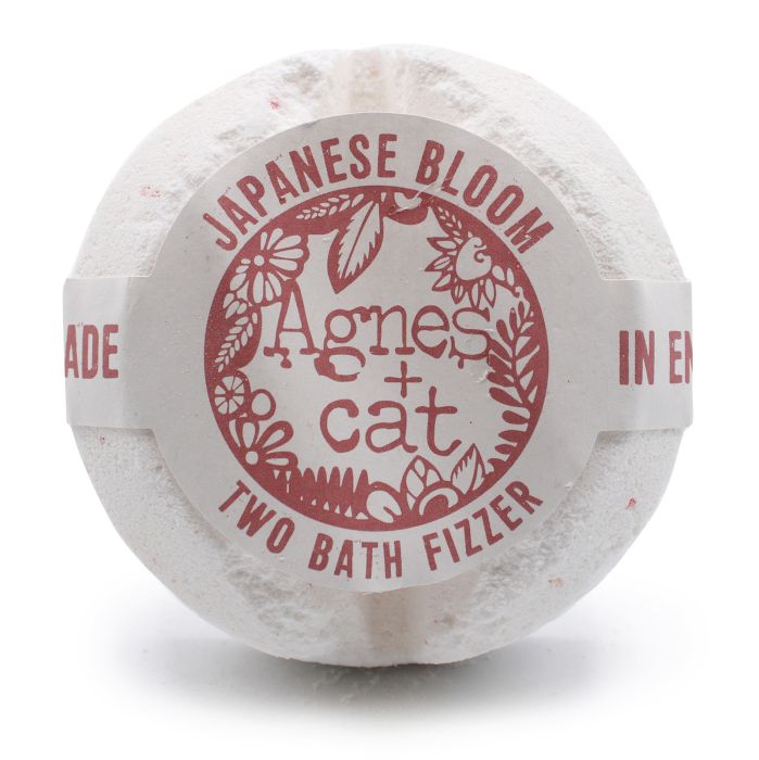 Gift Box - Coffee & Walnut (Candle) + Peonies & Japanese Bloom (Fizz)