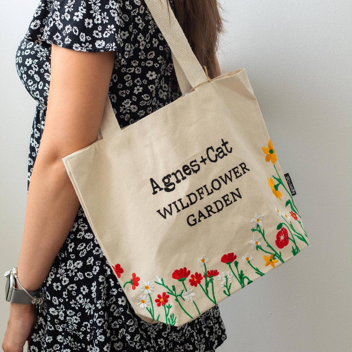 Agnes & Cat Wildflower Garden Tote Bag - Red Flowers