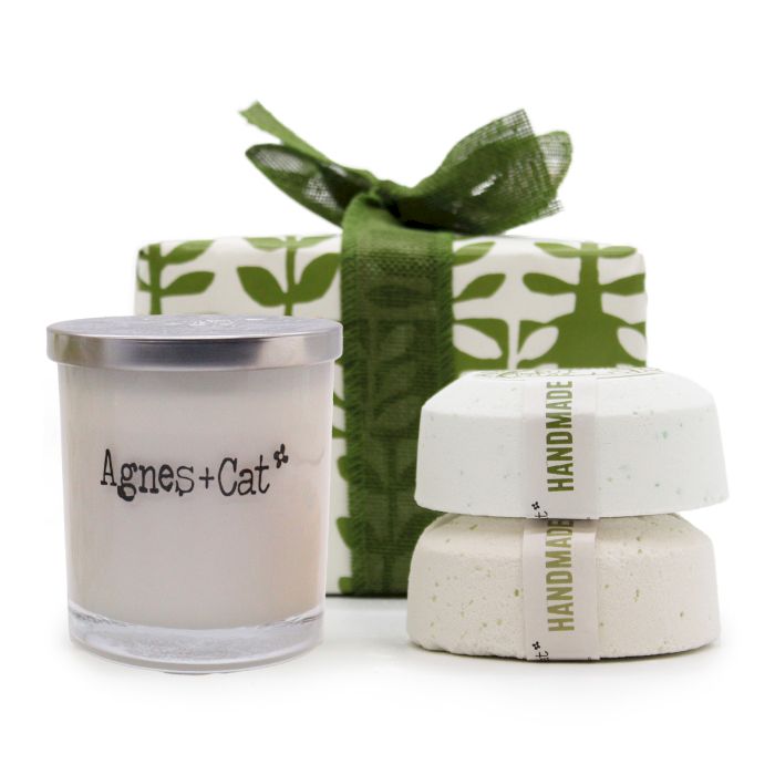 Gift Box - Rhubarb (Candle) + White Fig & Fell Berry (Fizz)