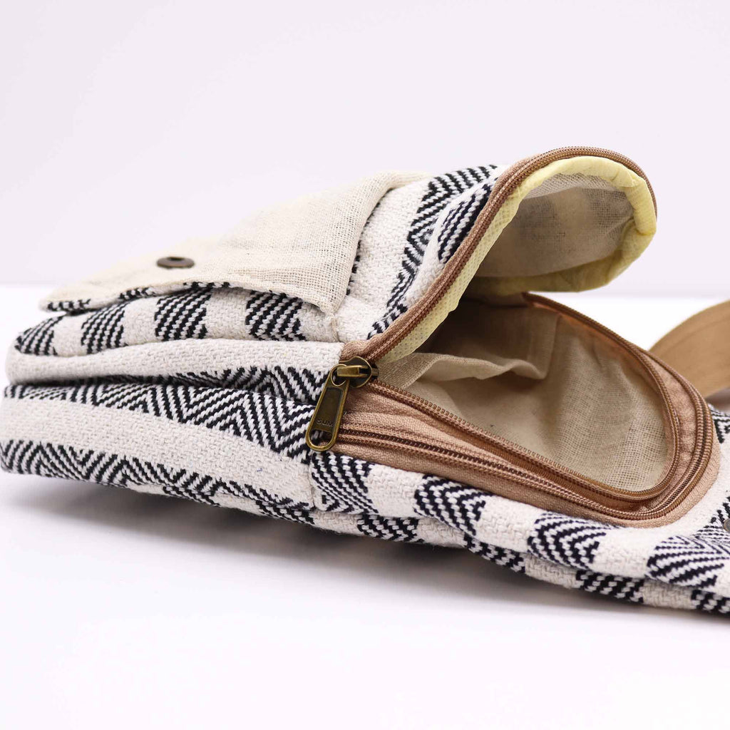 Body Cross Bag Natural Cotton - Black & White